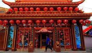 Polda Metro Kerahkan Ribuan Personel Amankan 165 Vihara saat Imlek