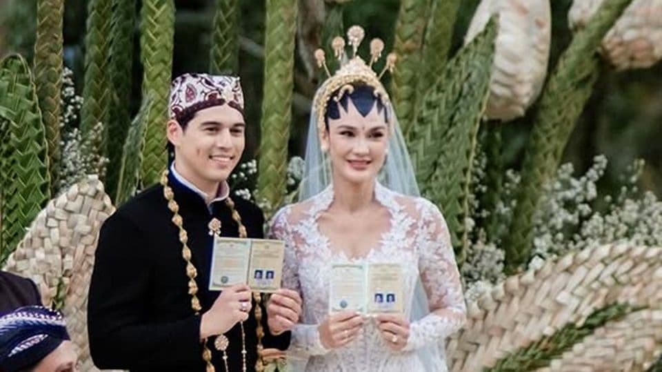 luna maya dan maxime bouttier sah menikah