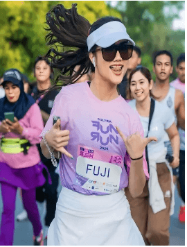 Fuji Tak Terima Area Sensitif Disentuh Orang Tak Dikenal