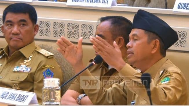 dedi mulyadi di juluki gubernur konten