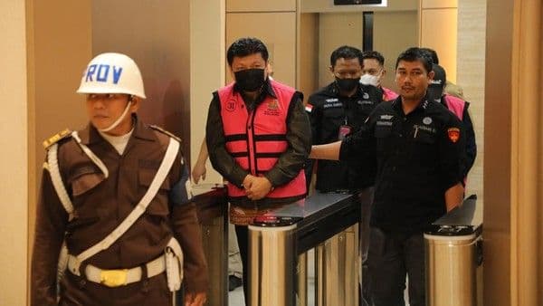 Dua Bos Sritex Rugikan Negara RP1,35 Triliun