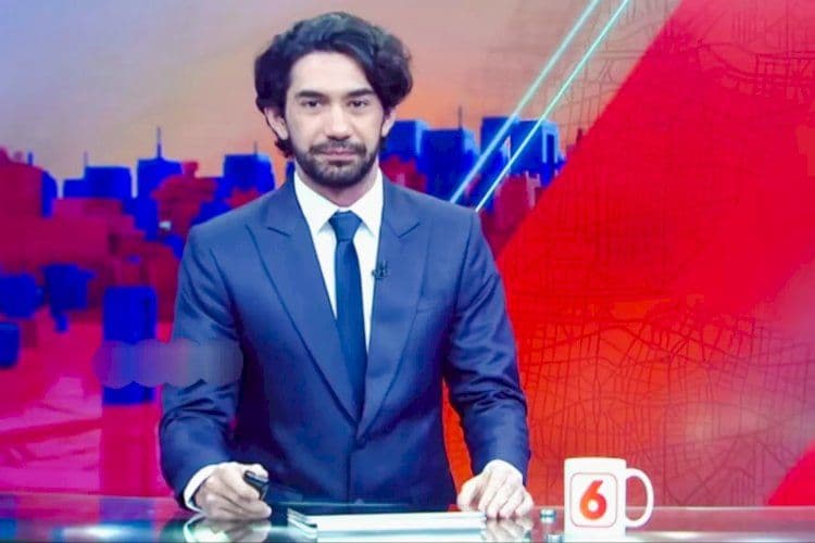 reza rahadian jadi presenter di hut liputan 6 sctv ke-29